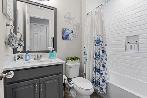 7702 Paradiso Drive Apollo Beach FL 33572