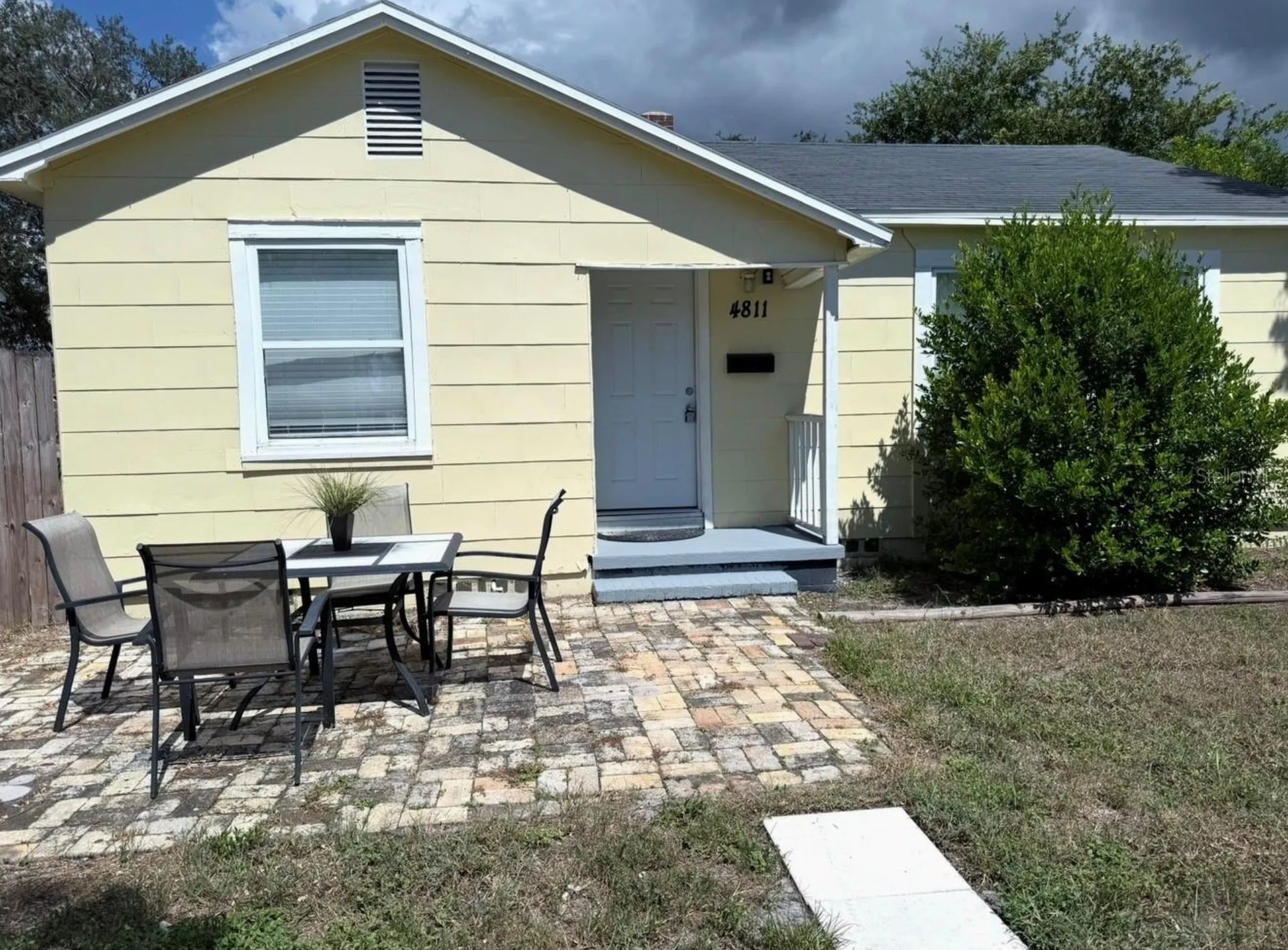 4811 Emerson Avenue S St Petersburg FL 33711