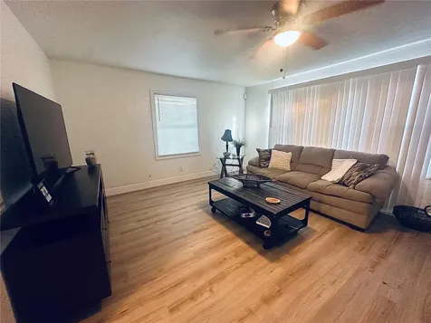 4811 Emerson Avenue S St Petersburg FL 33711