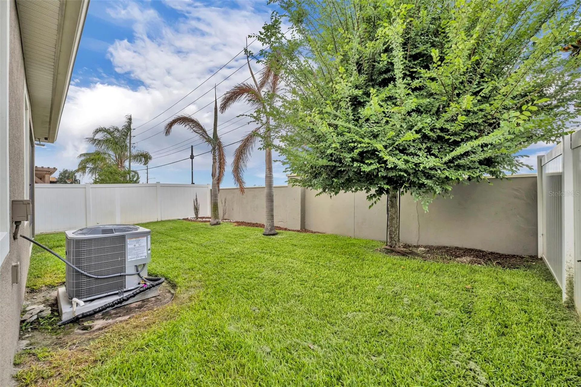 2548 Nouveau Way Kissimmee FL 34741