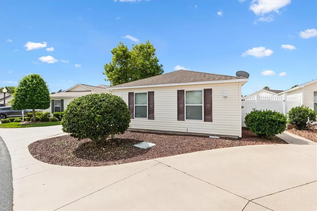 2246 Crestview Street The Villages FL 32162