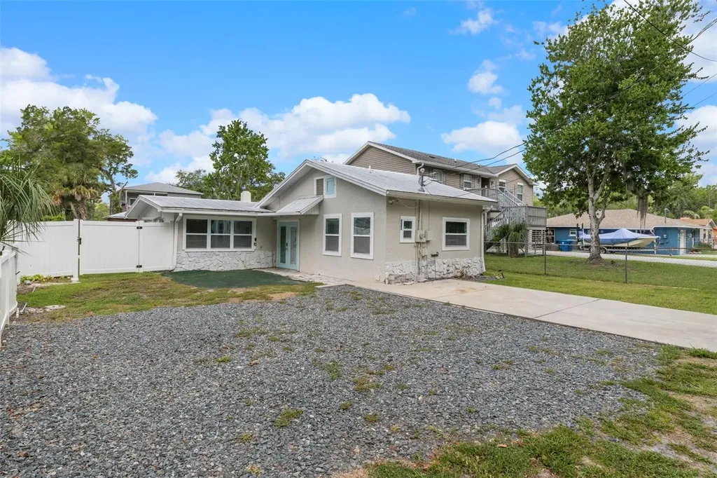 6245 Waverly Road Weeki Wachee FL 34607