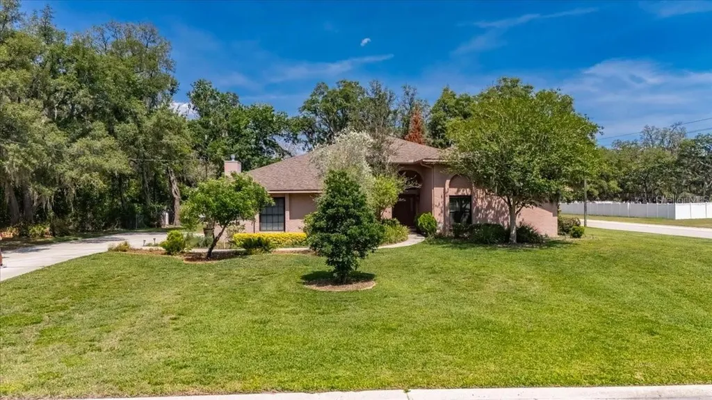 11214 Leprechaun Drive Riverview FL 33569