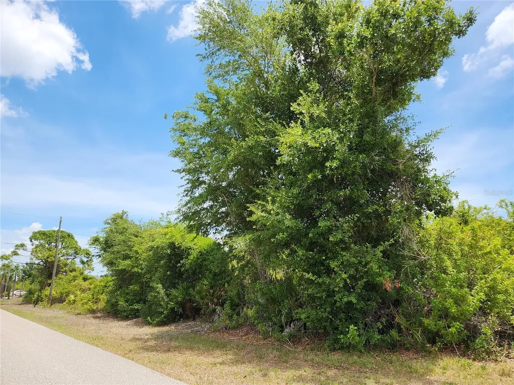 13128 Foresman Boulevard Port Charlotte FL 33981
