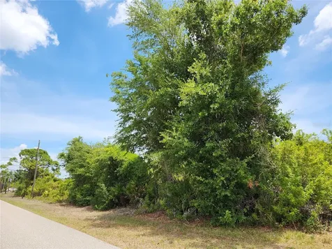 13128 Foresman Boulevard Port Charlotte FL 33981