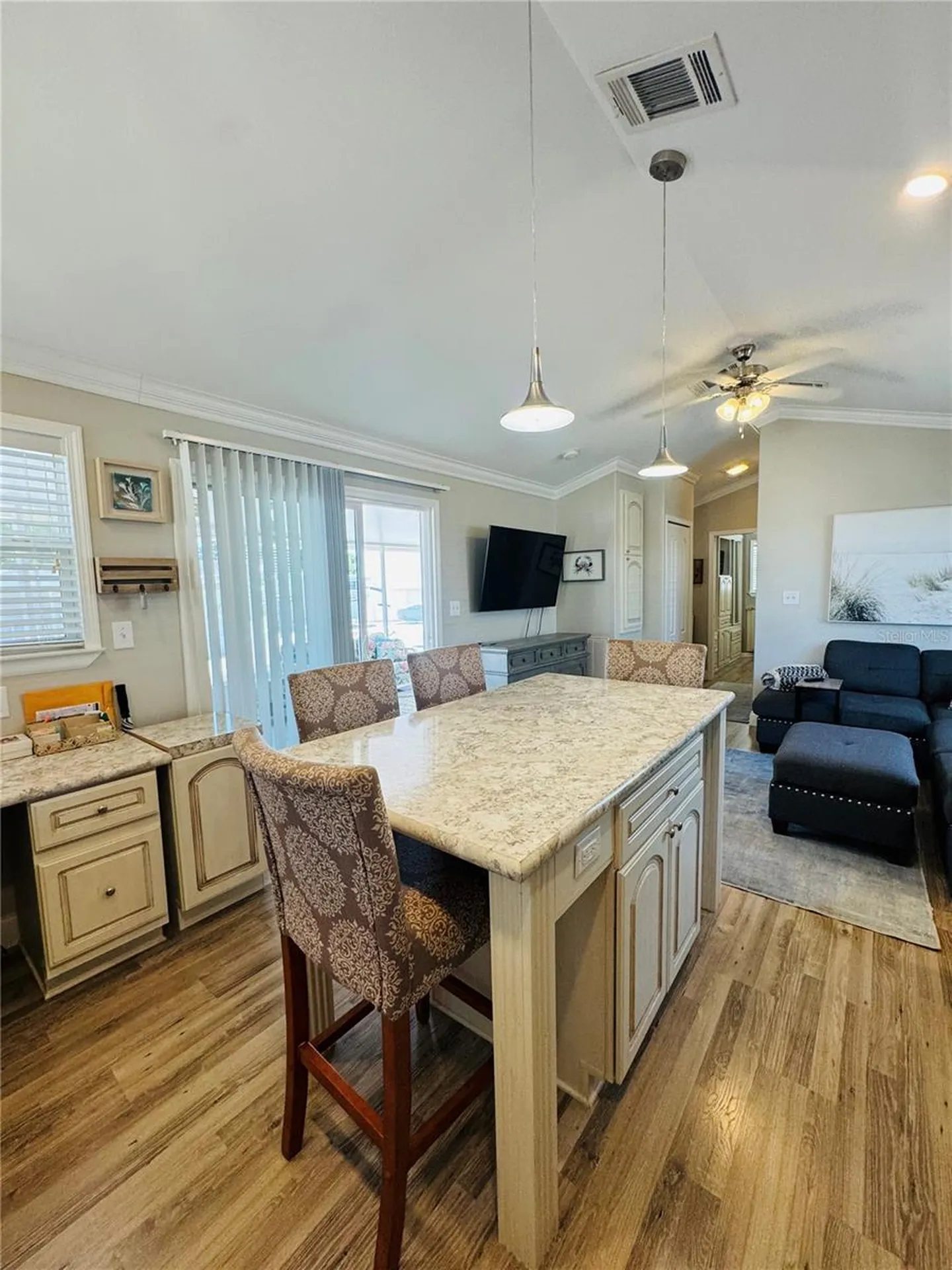 42769 Highway 27 Davenport FL 33837