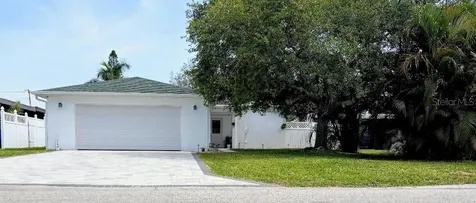 1549 Delaware Avenue NE St Petersburg FL 33703