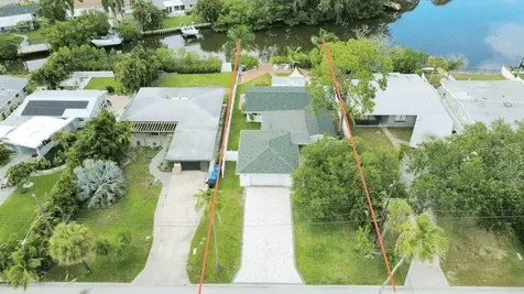 1549 Delaware Avenue NE St Petersburg FL 33703