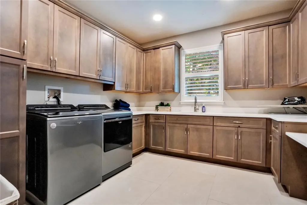 1107 Palm Cove Drive Orlando FL 32835