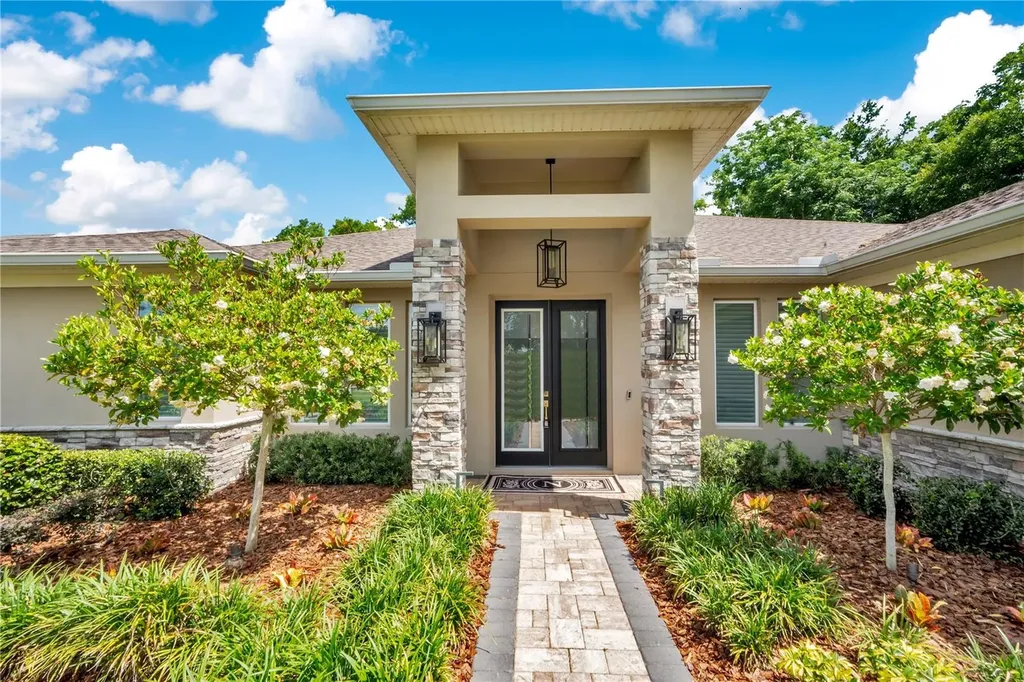 1107 Palm Cove Drive Orlando FL 32835