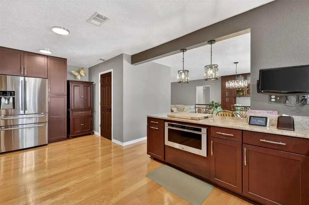 32739 Lake Eustis Drive Tavares FL 32778