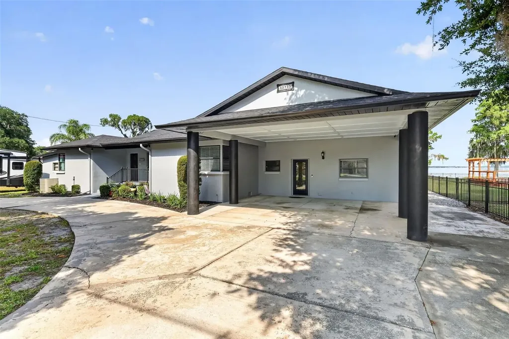 32739 Lake Eustis Drive Tavares FL 32778