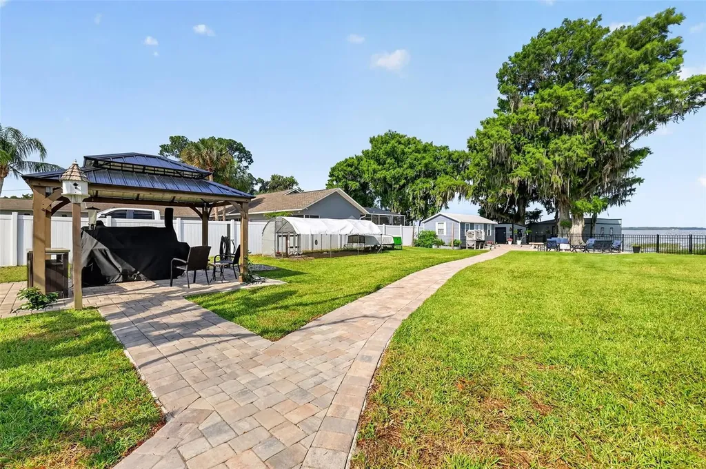 32739 Lake Eustis Drive Tavares FL 32778