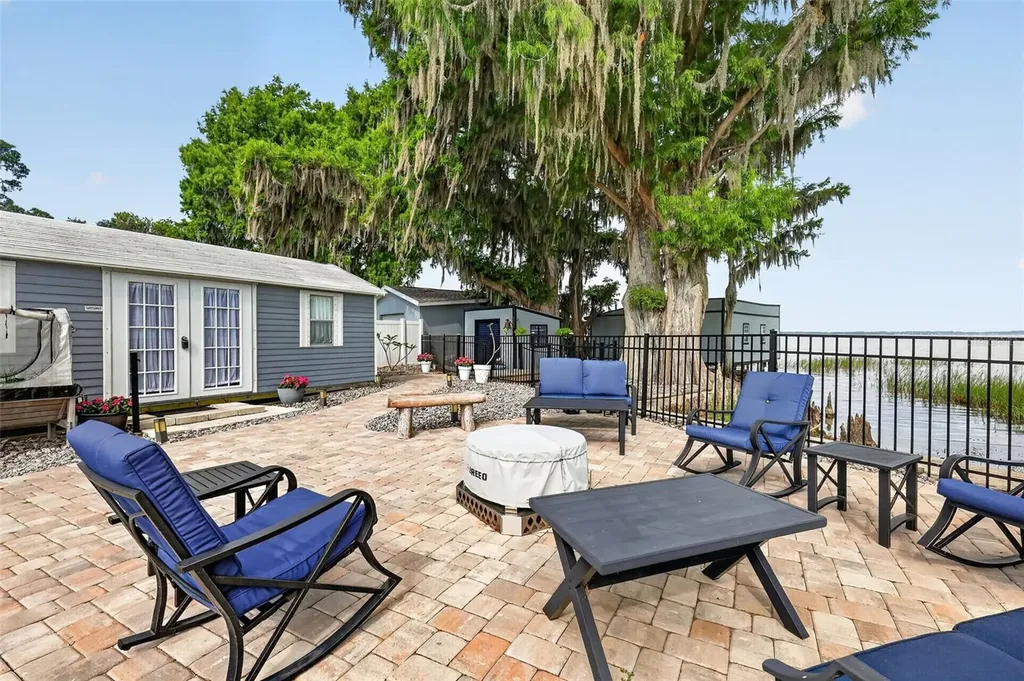 32739 Lake Eustis Drive Tavares FL 32778