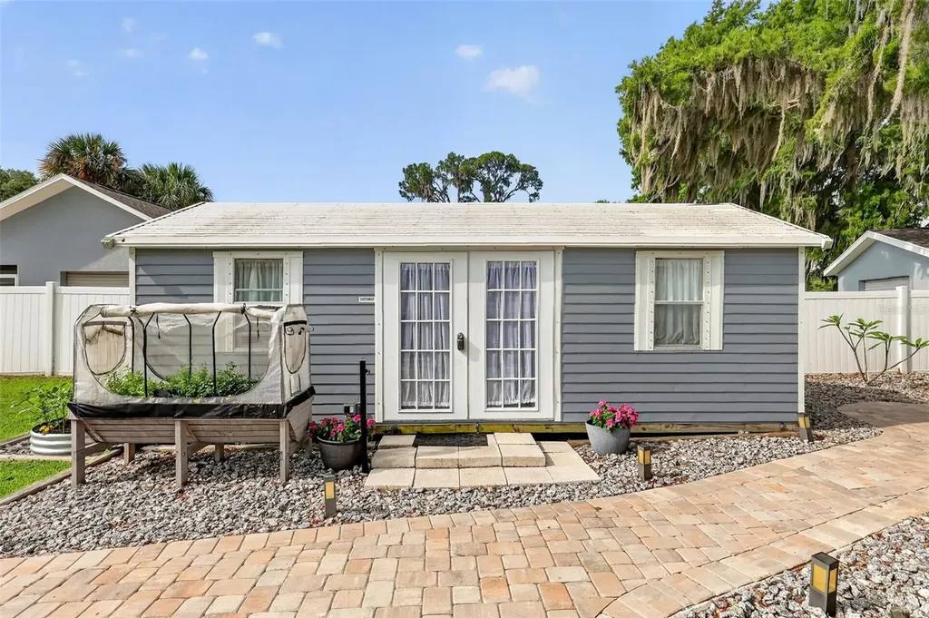 32739 Lake Eustis Drive Tavares FL 32778