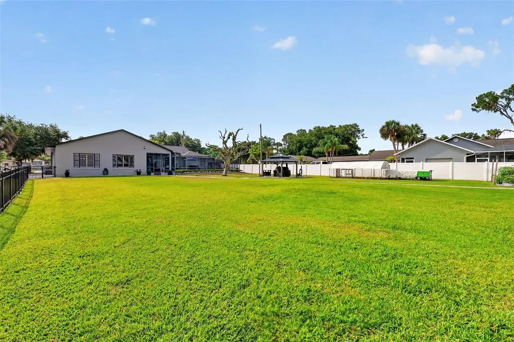 32739 Lake Eustis Drive Tavares FL 32778
