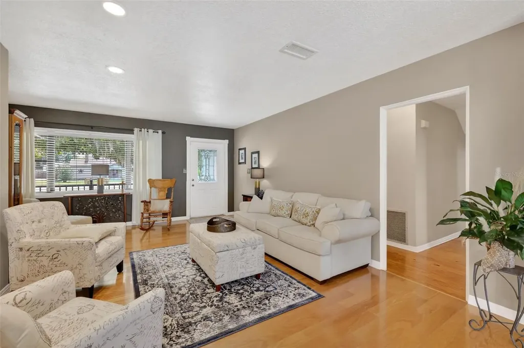 32739 Lake Eustis Drive Tavares FL 32778