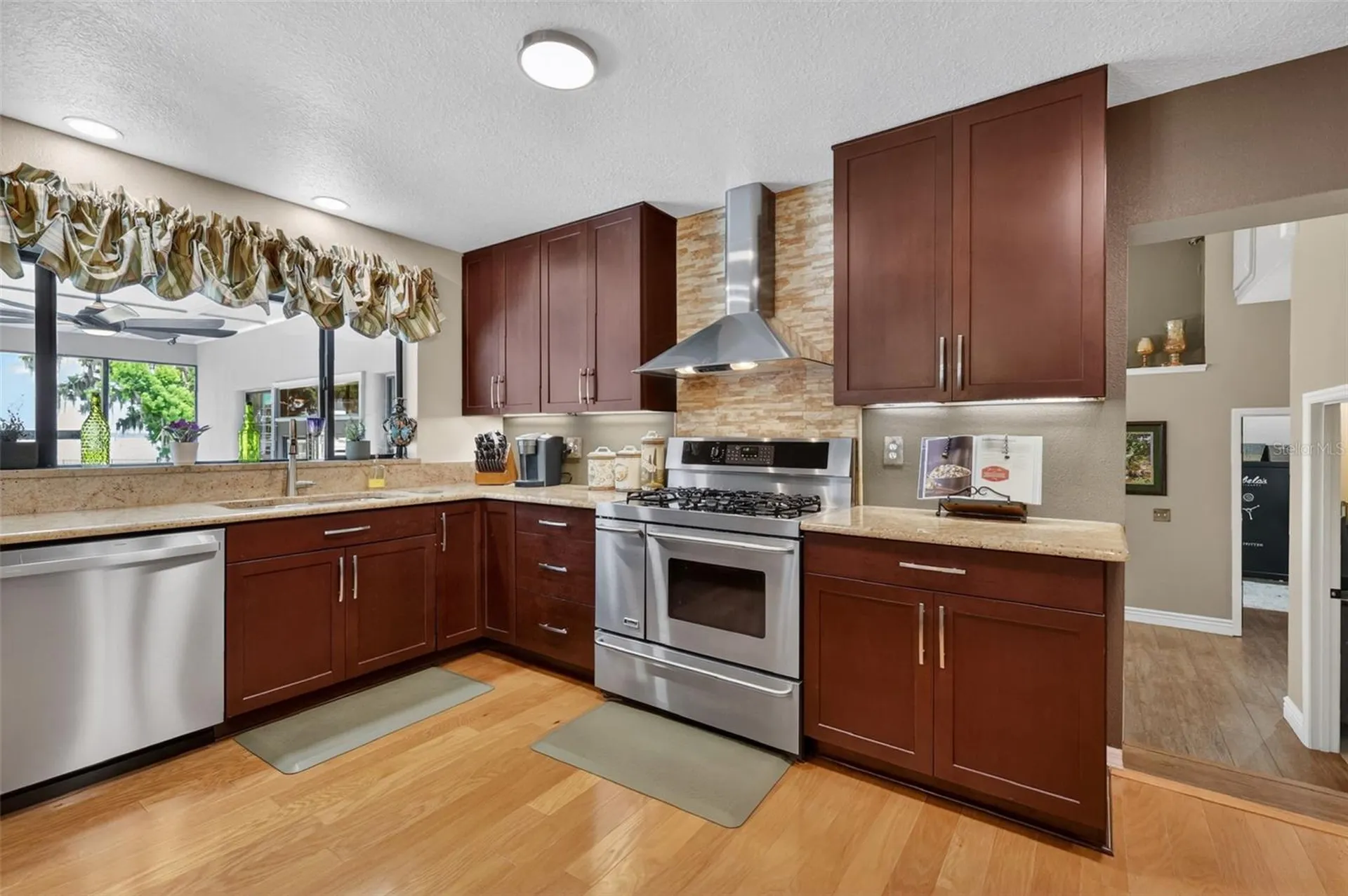 32739 Lake Eustis Drive Tavares FL 32778