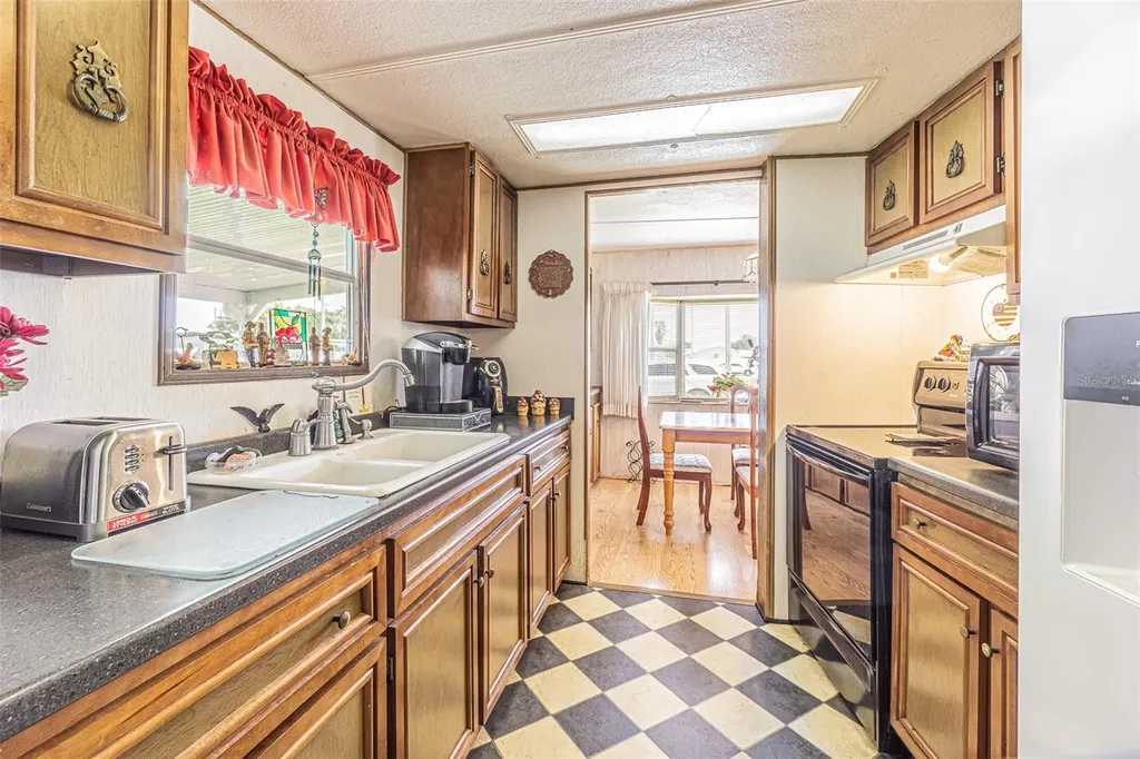 37544 Attica Avenue Zephyrhills FL 33542
