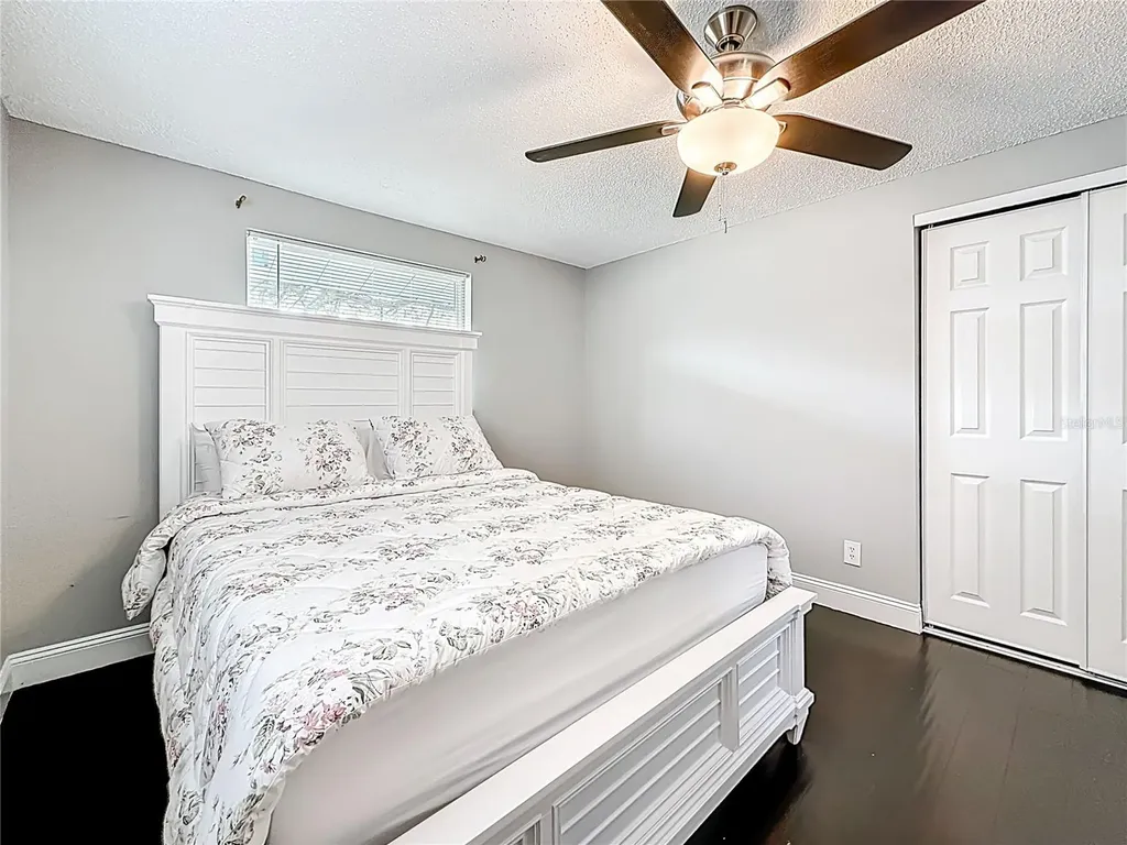 2449 66th Avenue S St Petersburg FL 33712