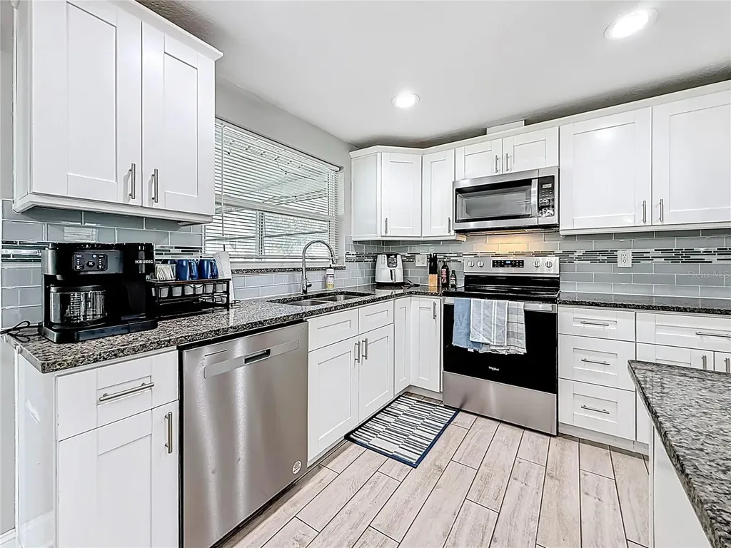 2449 66th Avenue S St Petersburg FL 33712