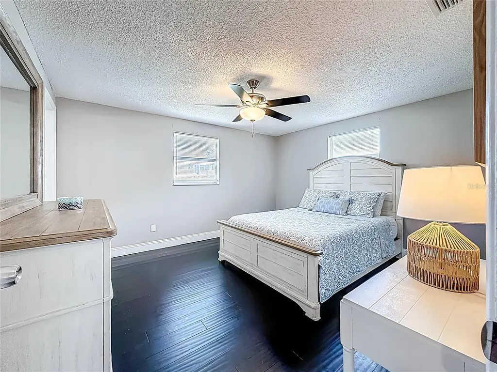 2449 66th Avenue S St Petersburg FL 33712