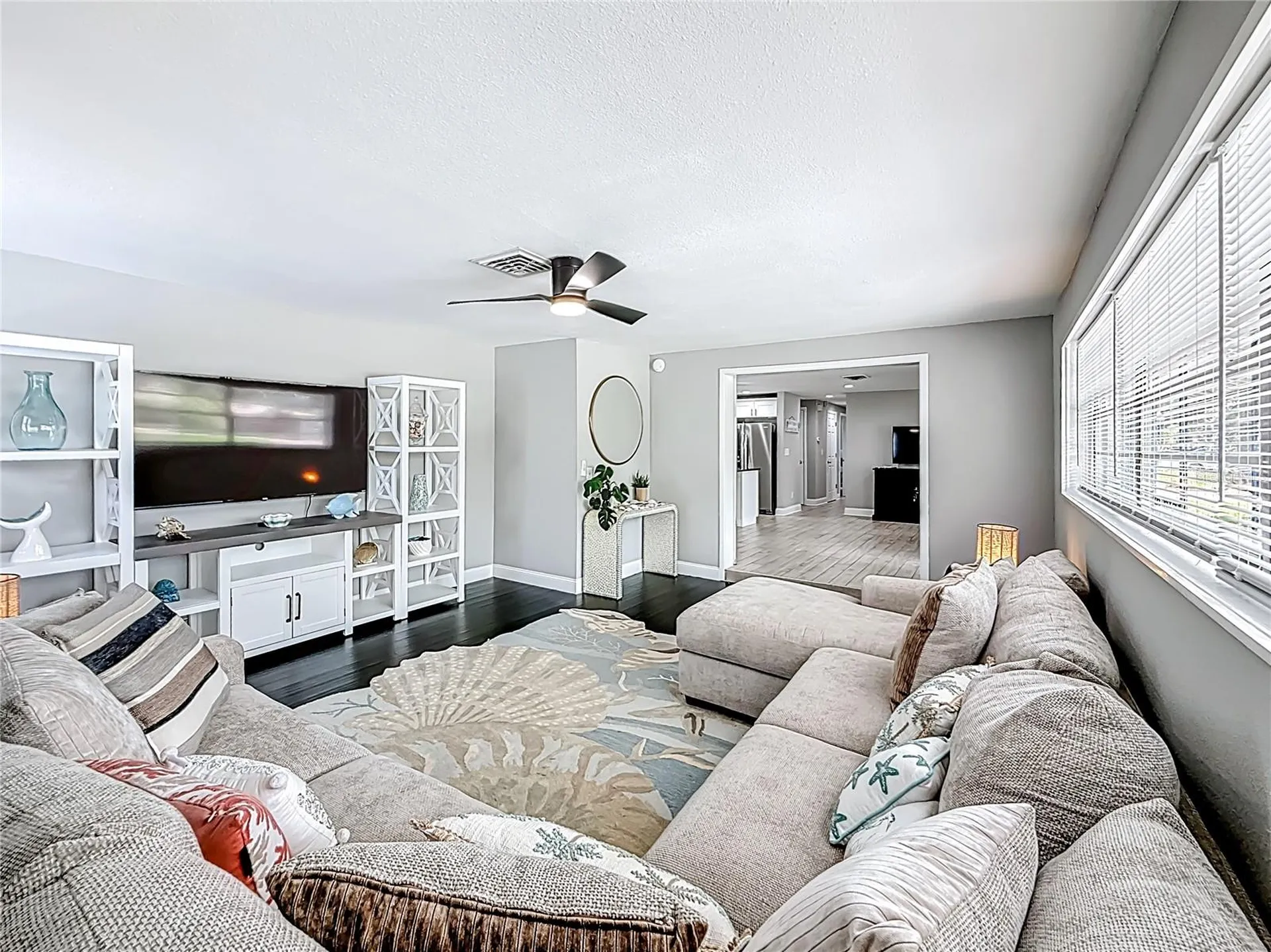 2449 66th Avenue S St Petersburg FL 33712