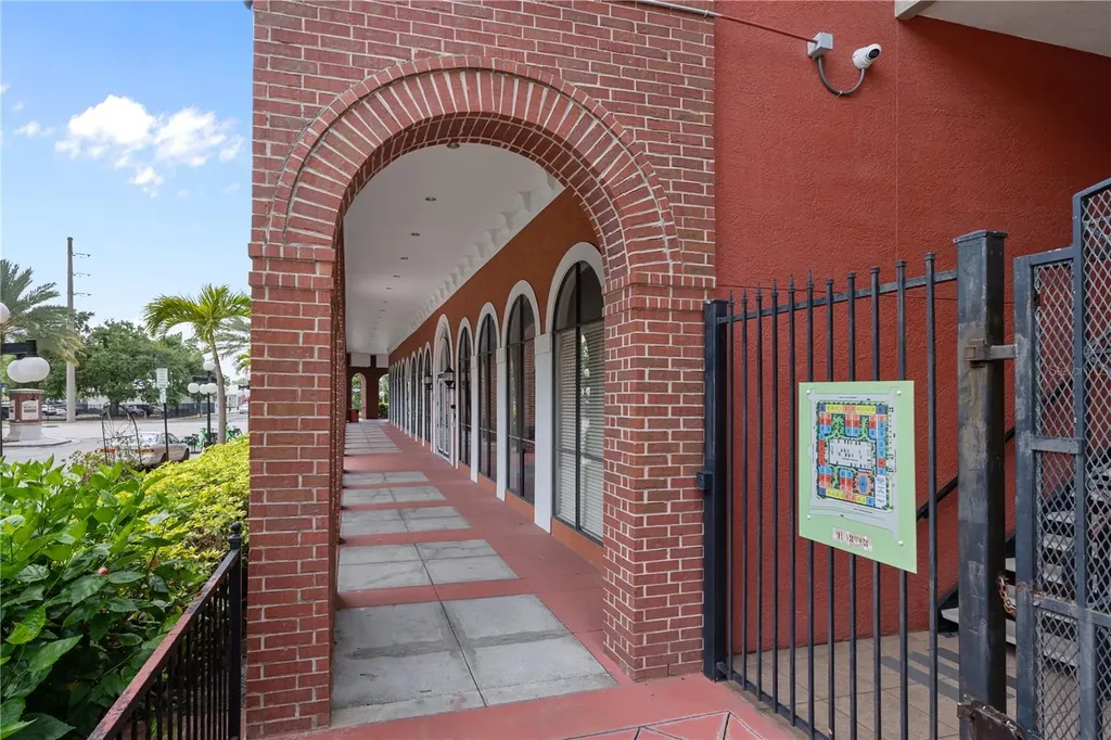 1810 E Palm Avenue Tampa FL 33605