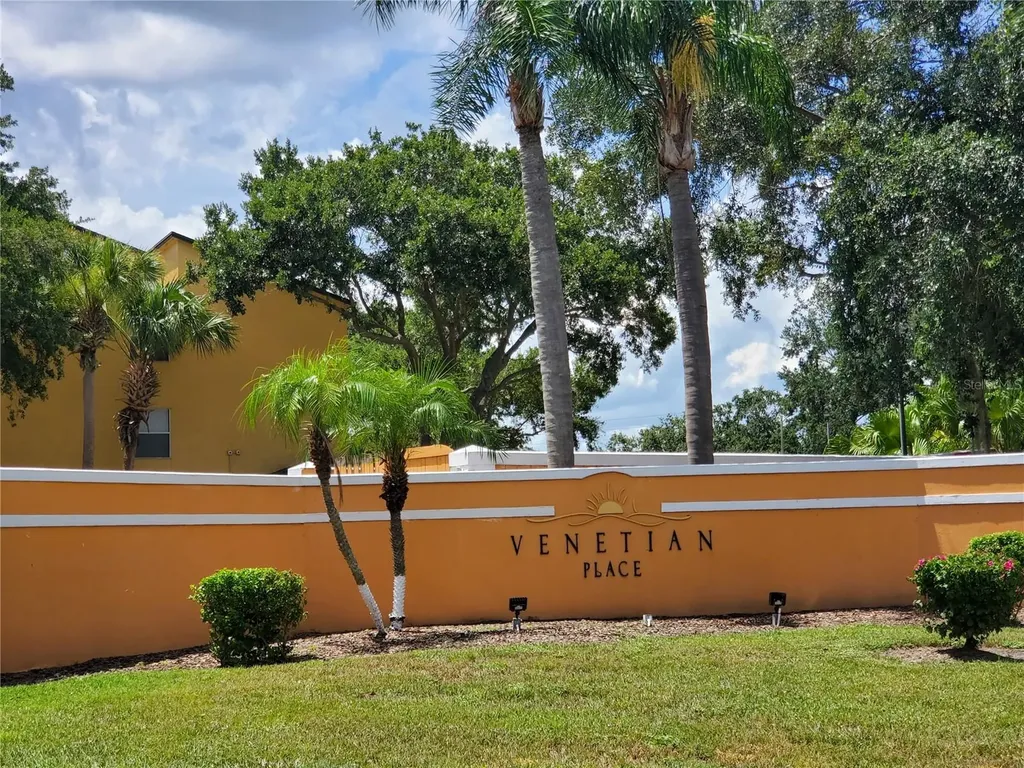 4572 Commander Drive Orlando FL 32822