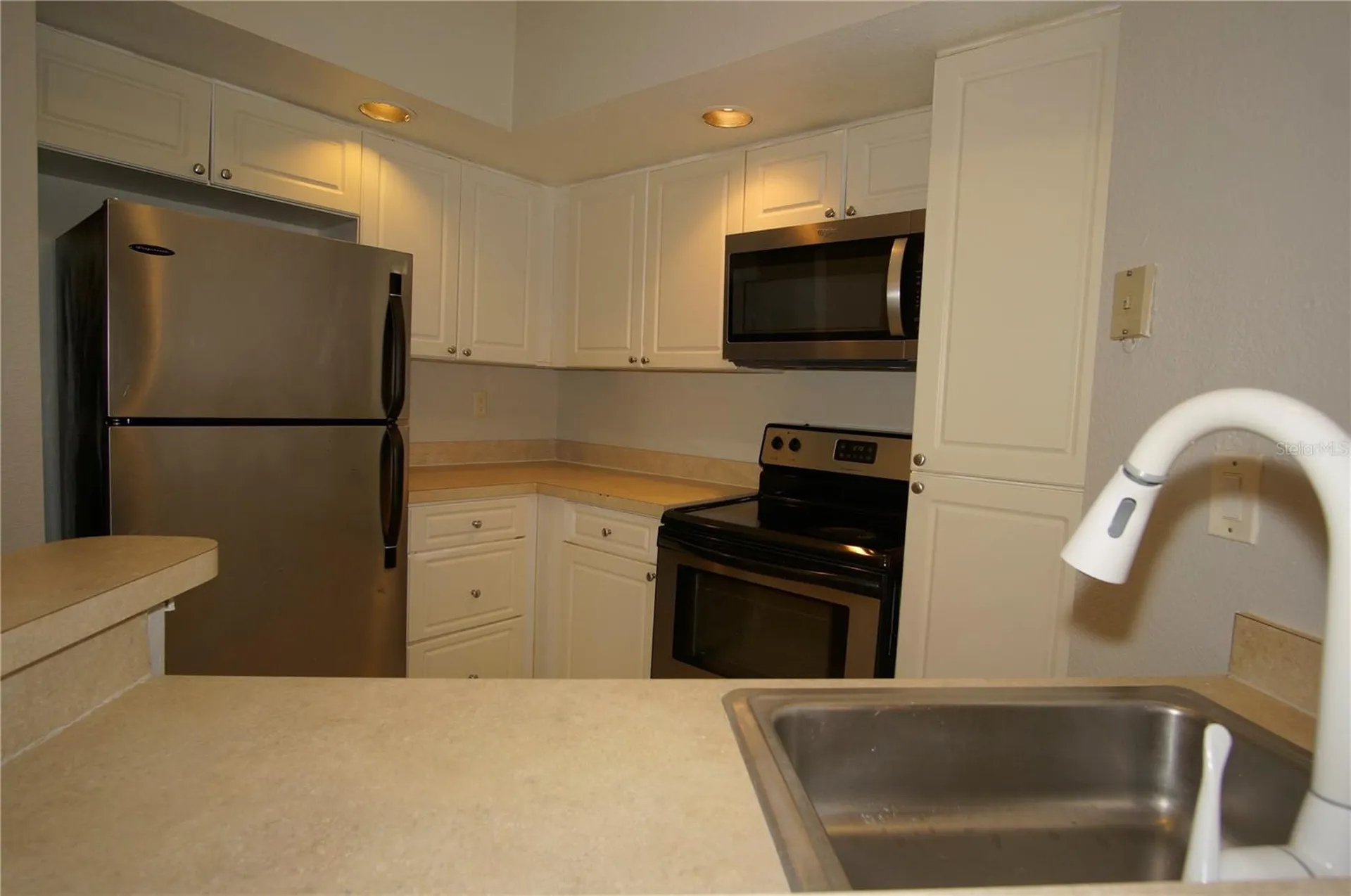 4572 Commander Drive Orlando FL 32822