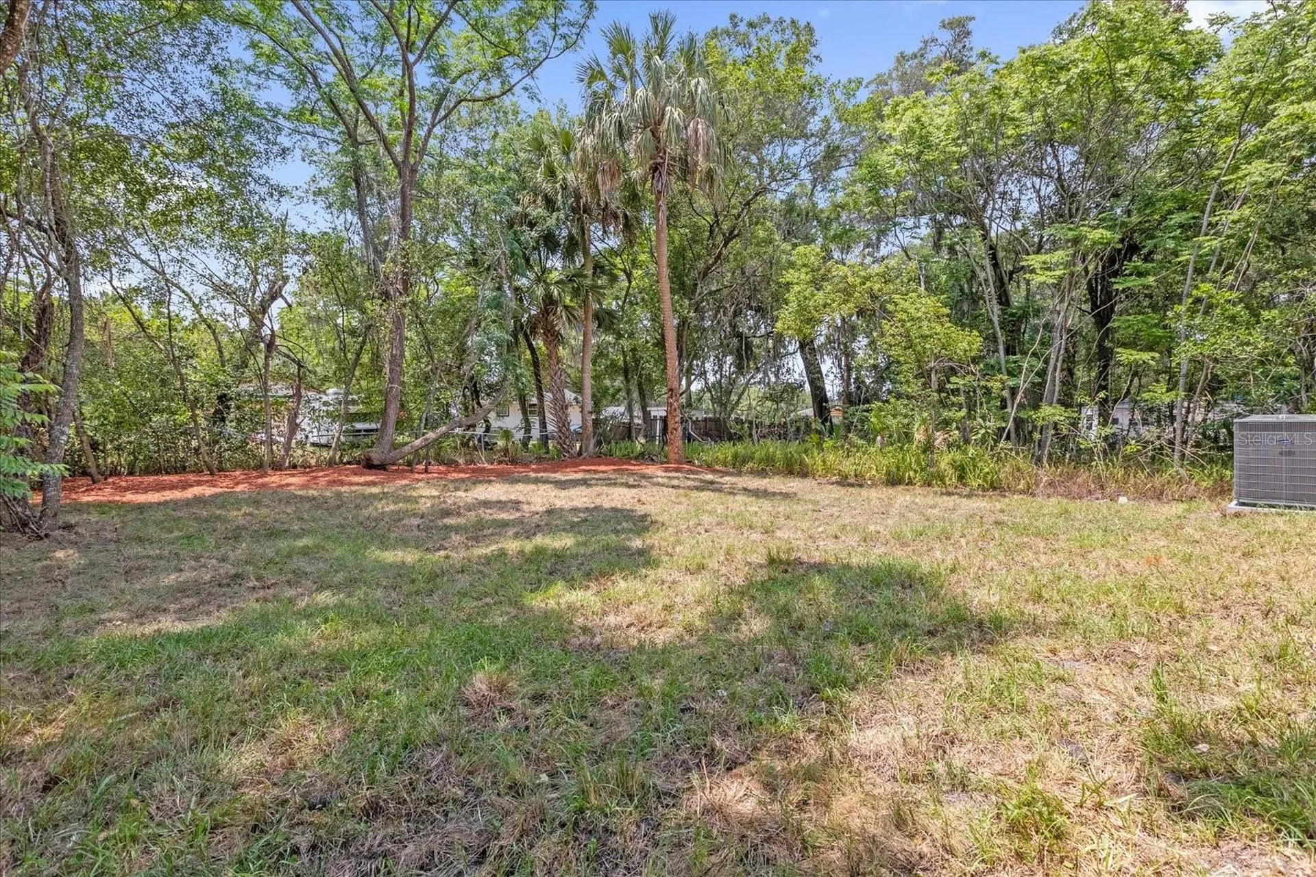 1126 S Thompson Avenue Deland FL 32720