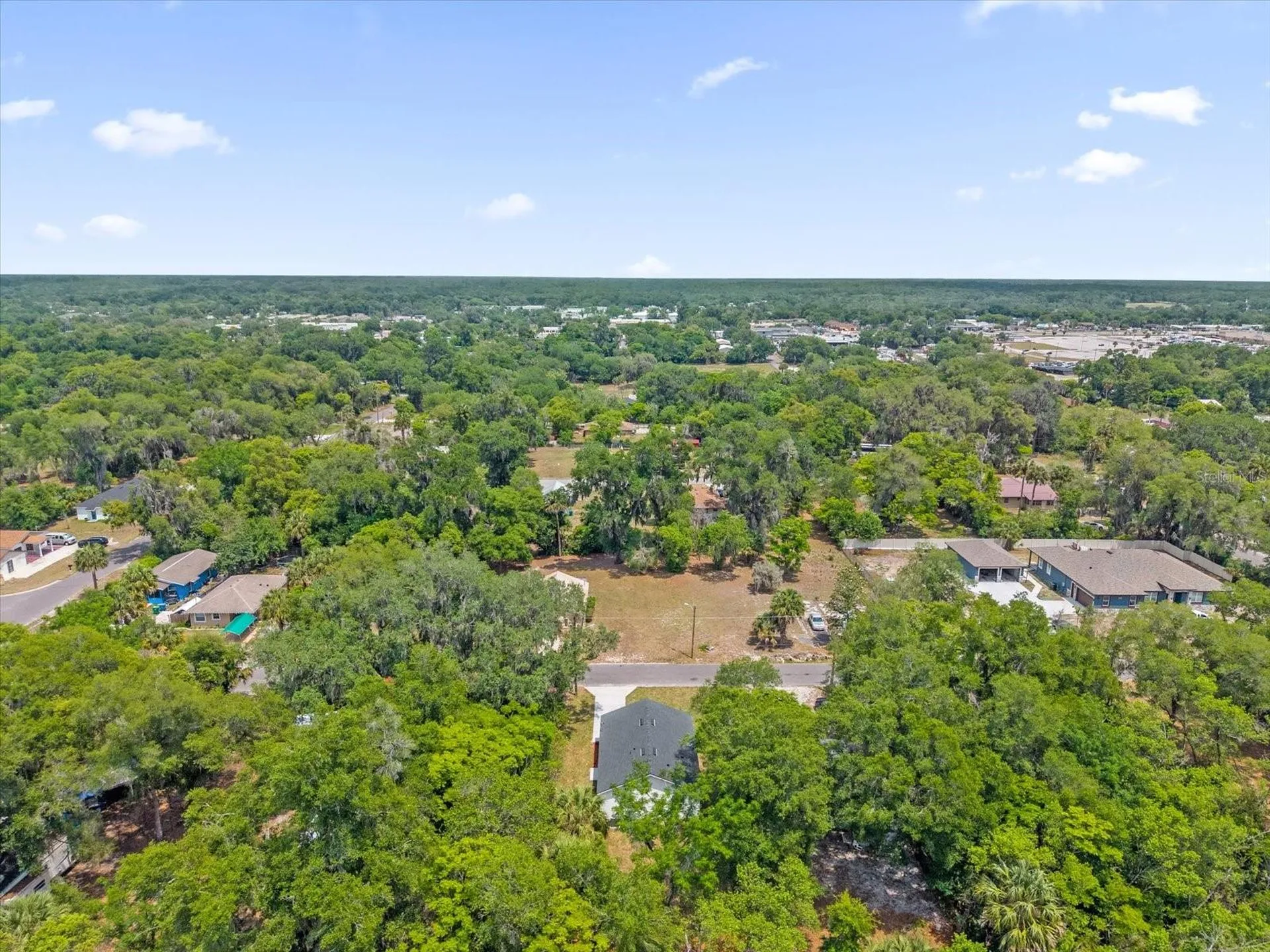 1126 S Thompson Avenue Deland FL 32720