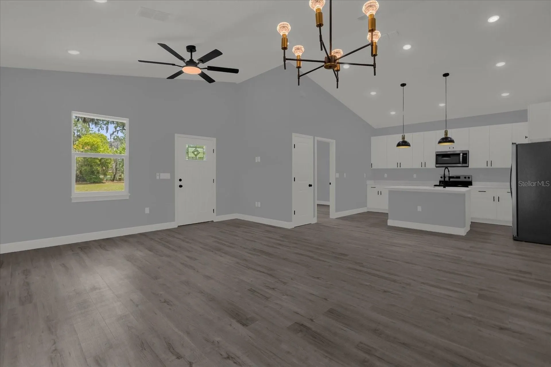 1126 S Thompson Avenue Deland FL 32720
