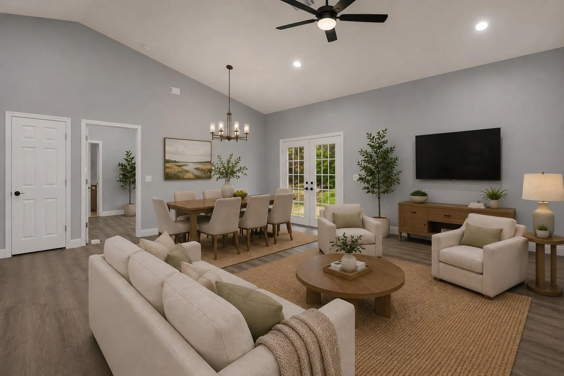 1126 S Thompson Avenue Deland FL 32720