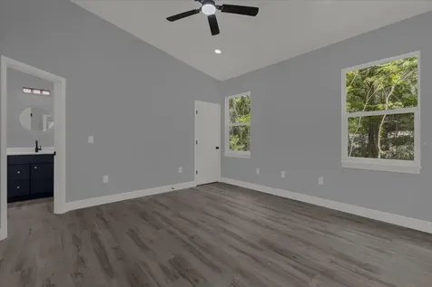 1126 S Thompson Avenue Deland FL 32720