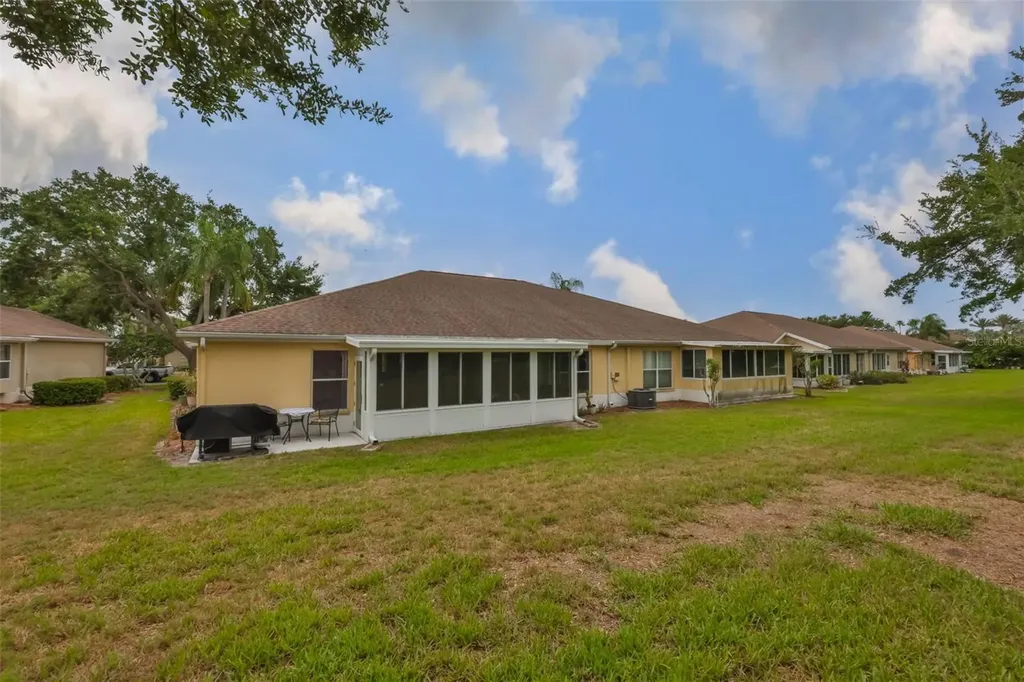 2249 Worthington Greens Drive Sun City Center FL 33573