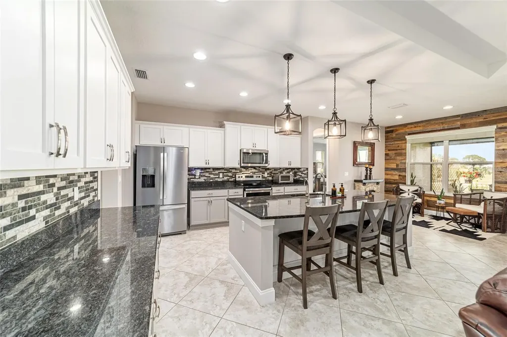 1983 NW 79th Loop Ocala FL 34475