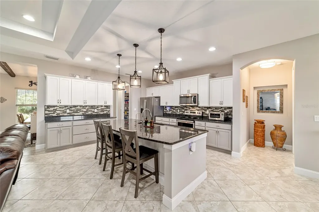 1983 NW 79th Loop Ocala FL 34475