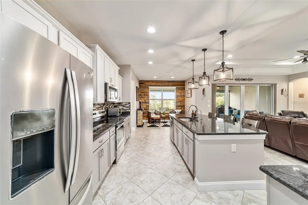 1983 NW 79th Loop Ocala FL 34475