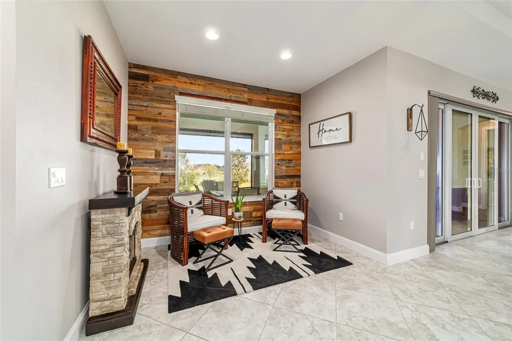 1983 NW 79th Loop Ocala FL 34475
