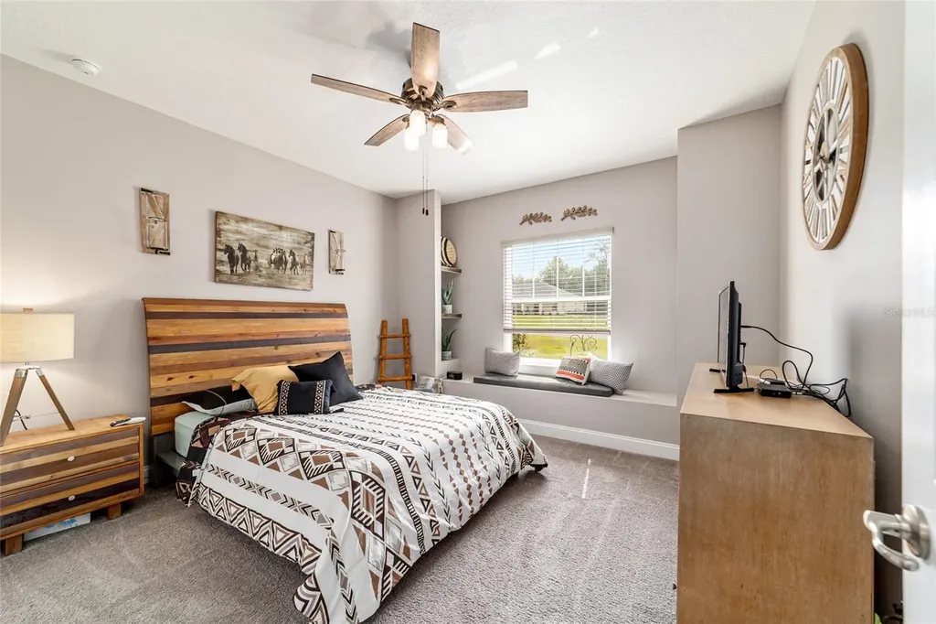 1983 NW 79th Loop Ocala FL 34475