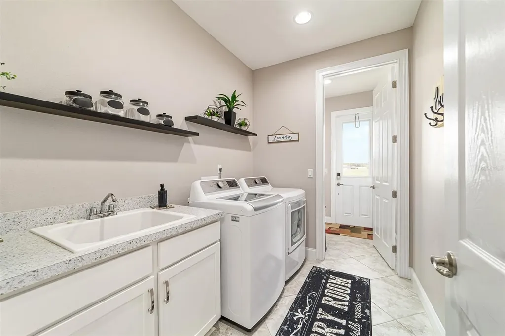 1983 NW 79th Loop Ocala FL 34475