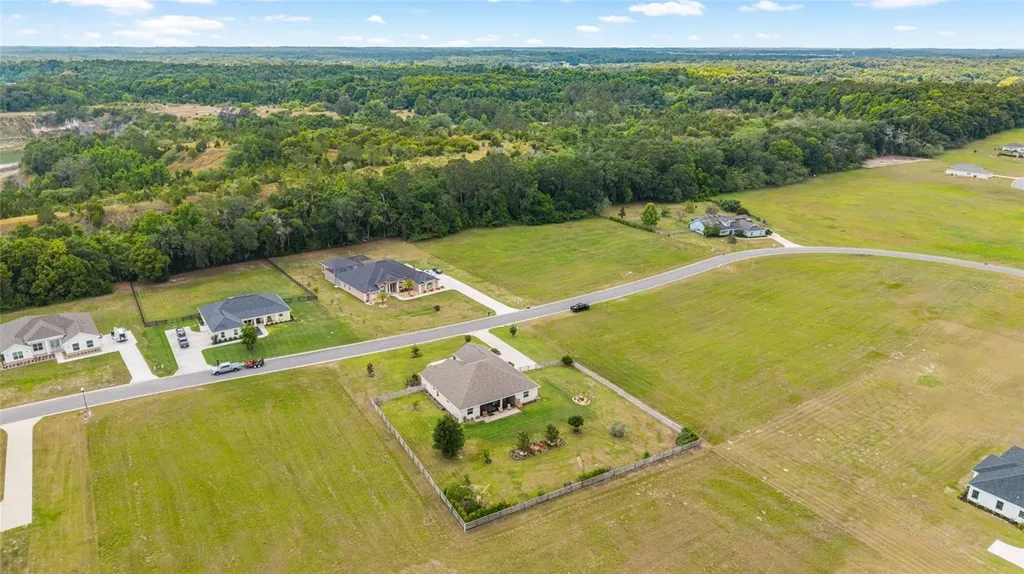 1983 NW 79th Loop Ocala FL 34475