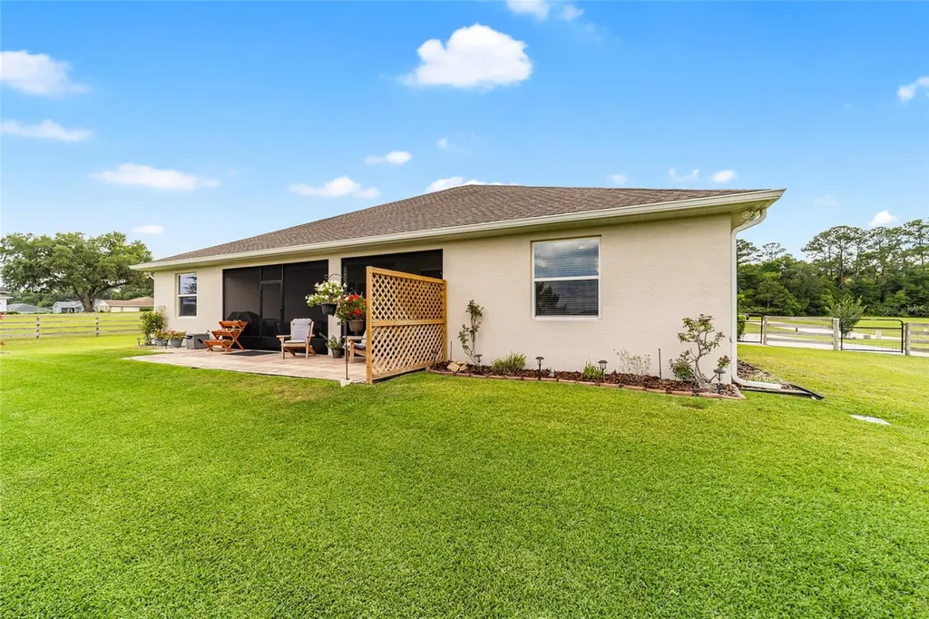 1983 NW 79th Loop Ocala FL 34475