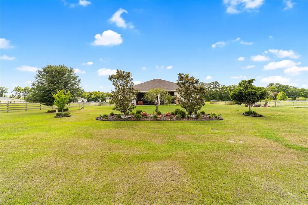 1983 NW 79th Loop Ocala FL 34475