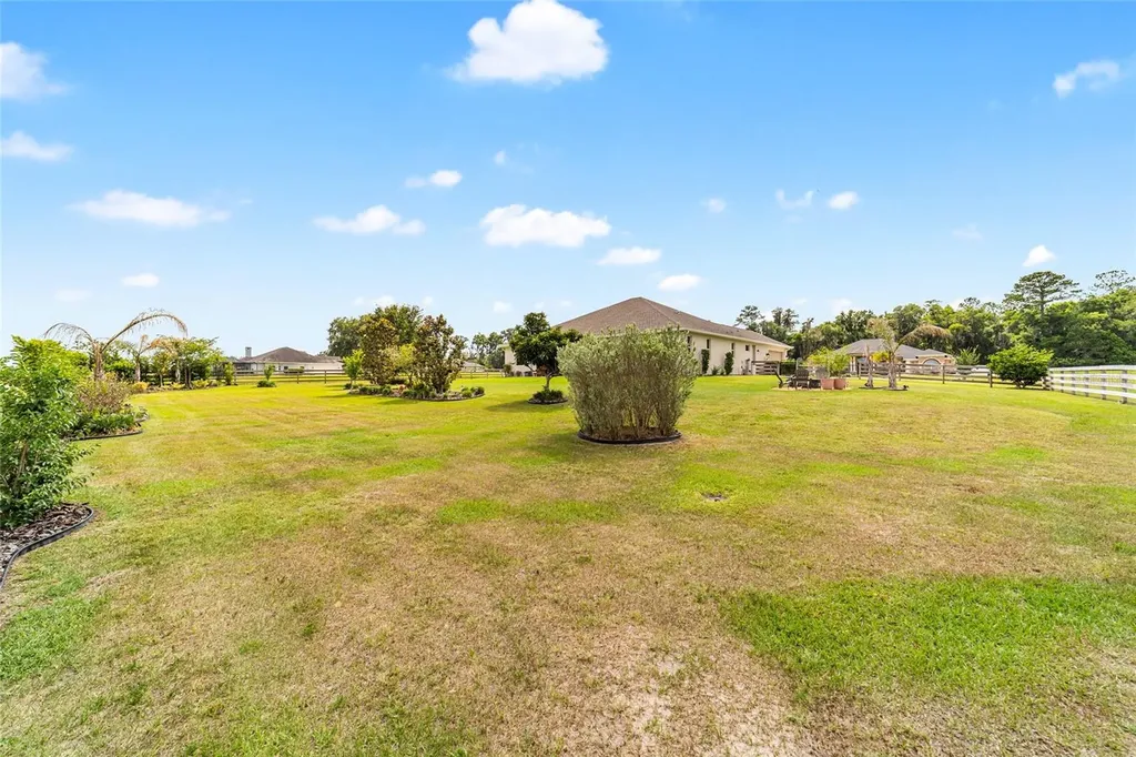1983 NW 79th Loop Ocala FL 34475