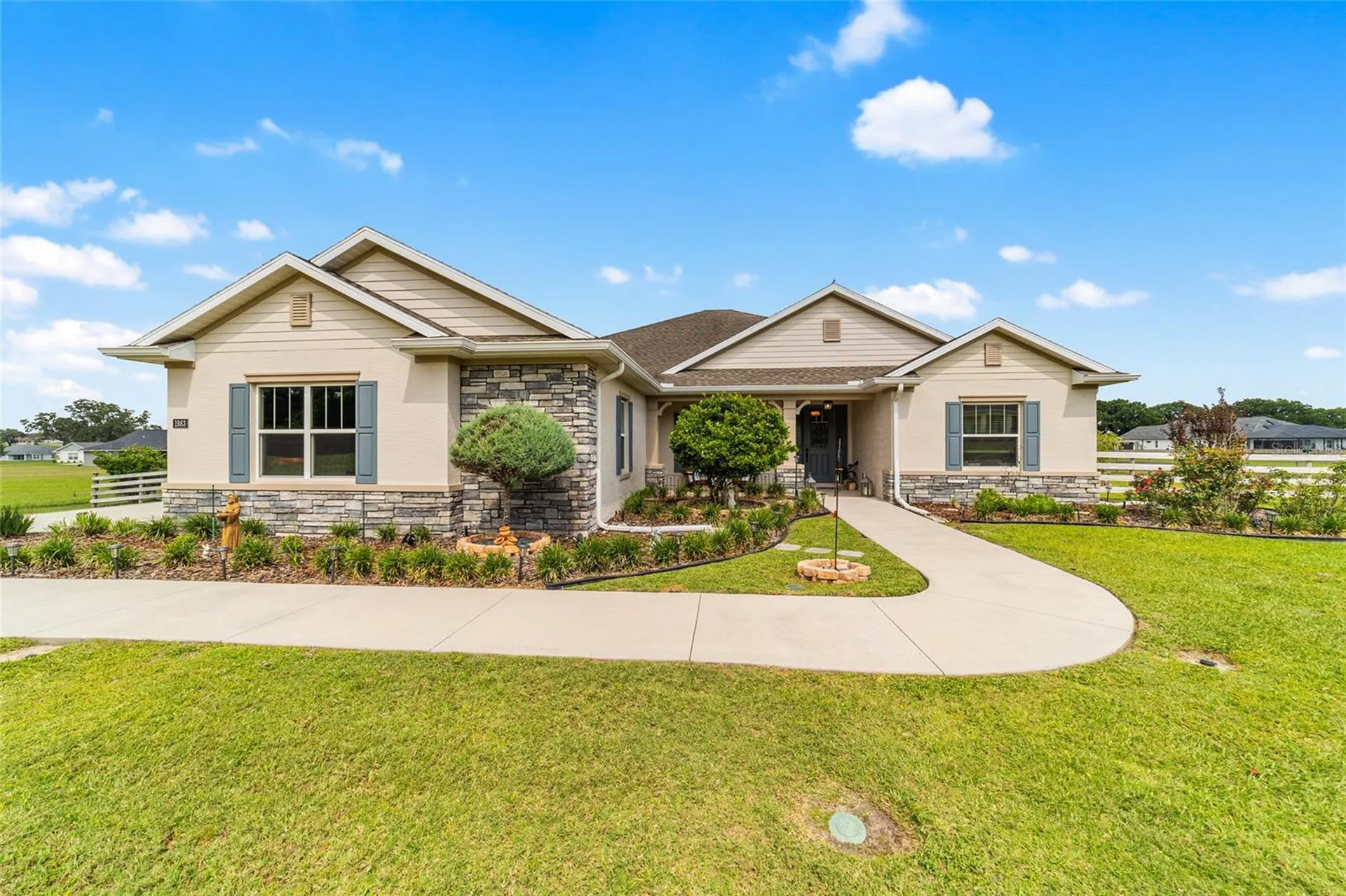 1983 NW 79th Loop Ocala FL 34475
