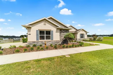 1983 NW 79th Loop Ocala FL 34475