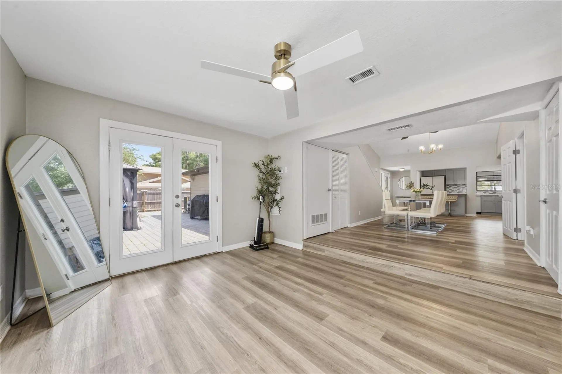 357 Ridgewood Street Altamonte Springs FL 32701