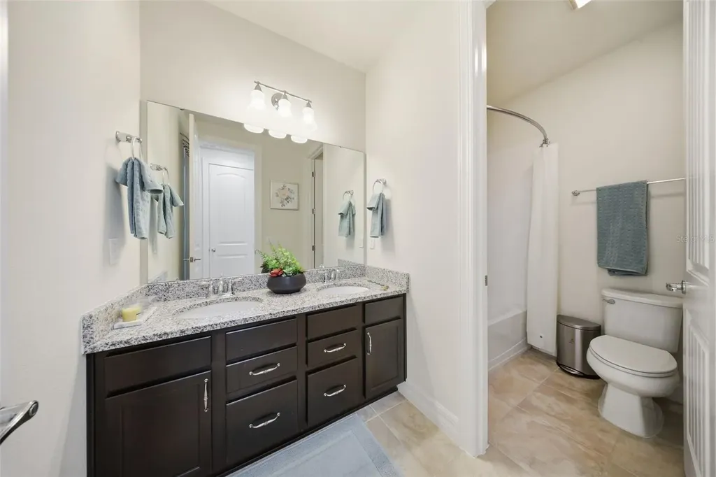 10902 Citron Oaks Drive Orlando FL 32836